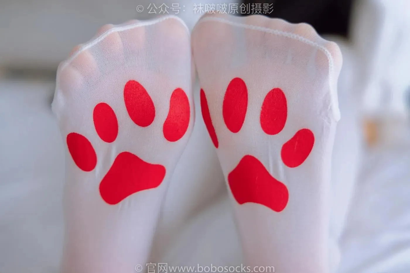 [BoBoSocks袜啵啵]NO.177 稚予-皮鞋、厚白丝（脚底猫爪印款） [140P]插图6